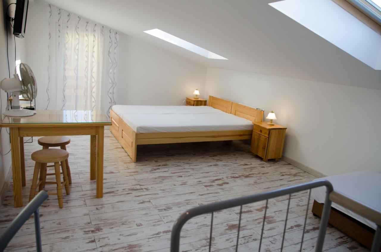 Pod Debami Villa Wadowice Kültér fotó