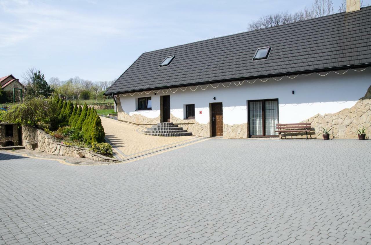 Pod Debami Villa Wadowice Kültér fotó